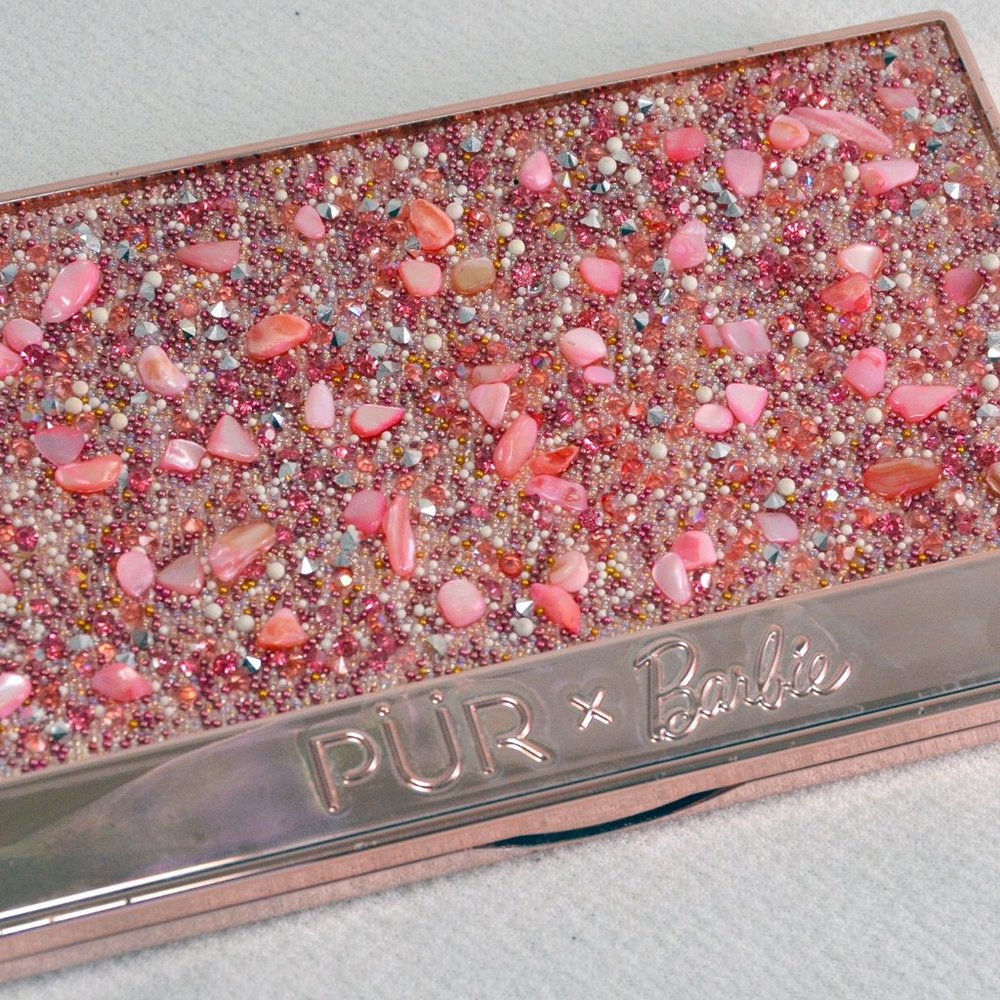 PUR x Barbie 12 pan pallette